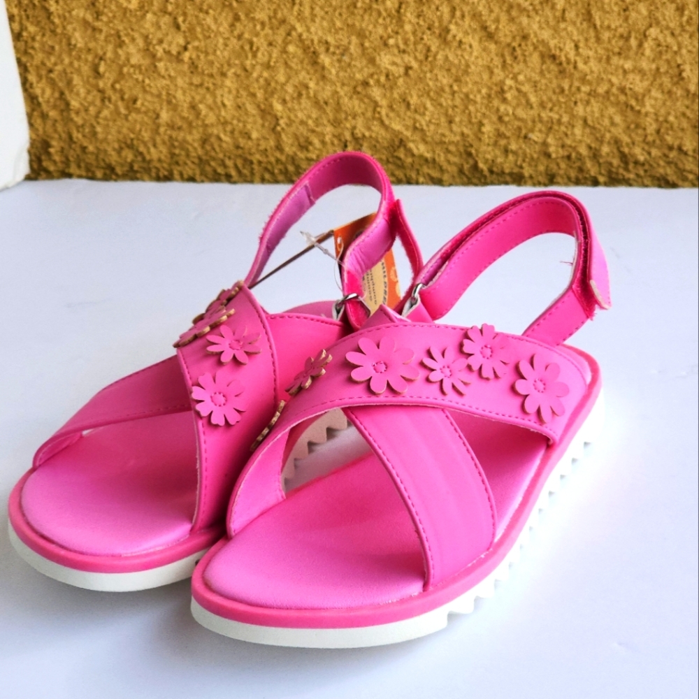 Oomphies Girls Bloom Hot Pink Criss Cross Leather Straps Sandals Size 3Y